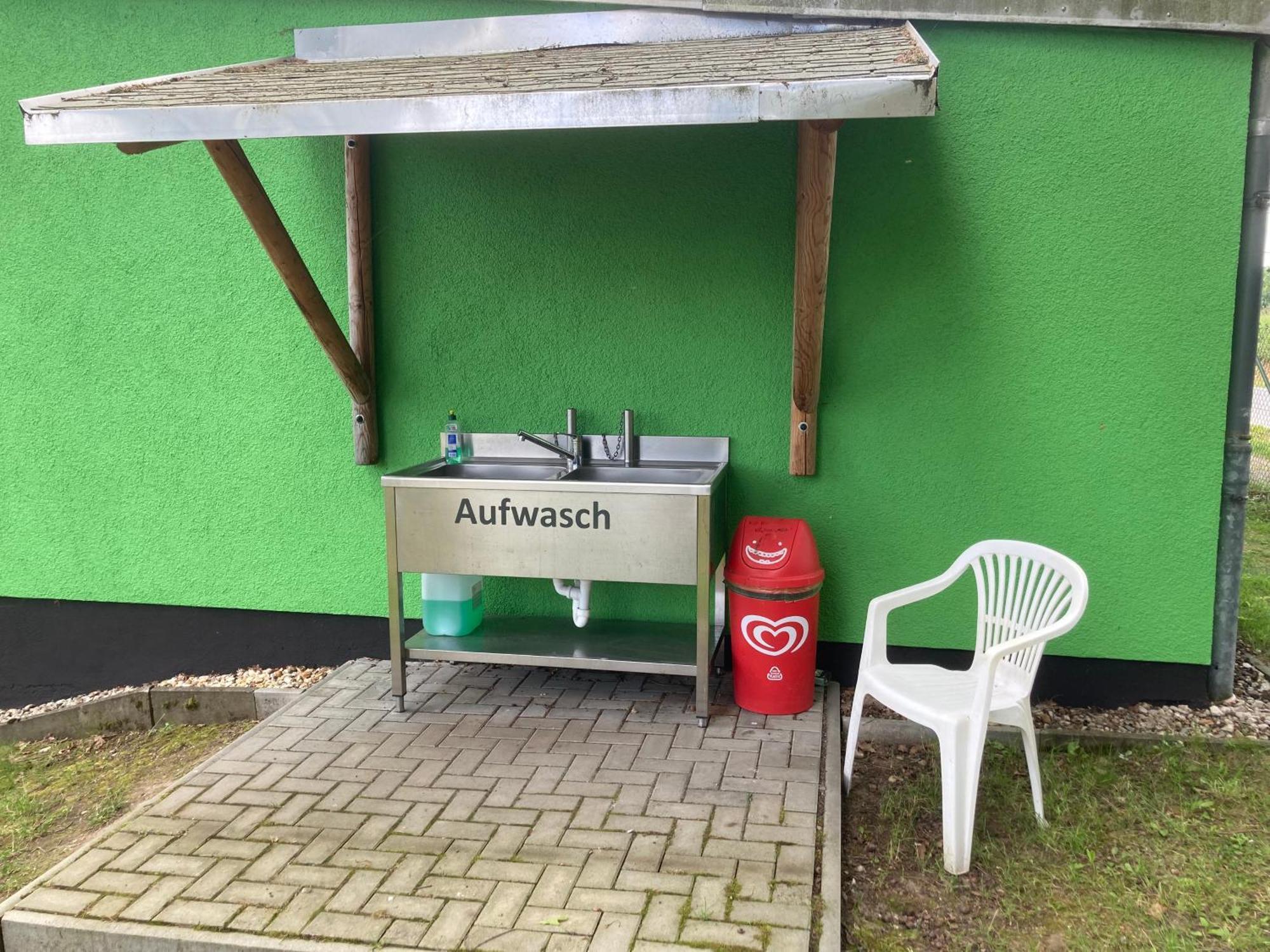 Campingfass Mit Panoramaterrasse Langenbernsdorf ภายนอก รูปภาพ